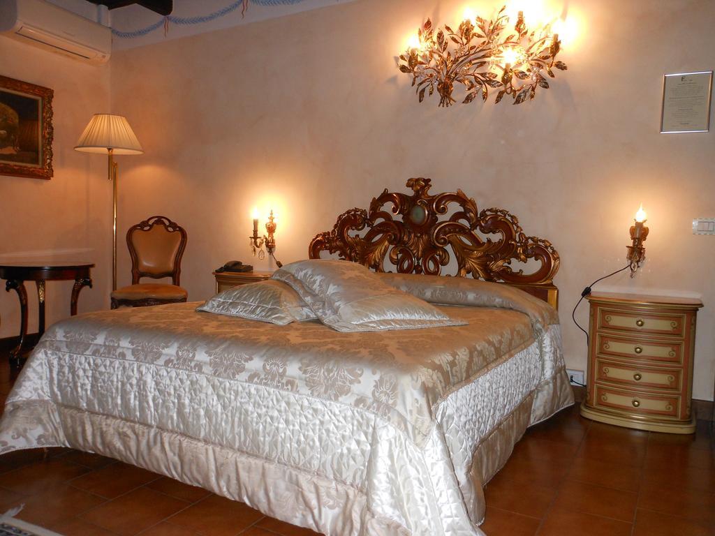 Agriturismo Cassinazza Orsenigo Exterior foto