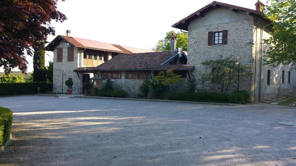 Agriturismo Cassinazza Orsenigo Exterior foto